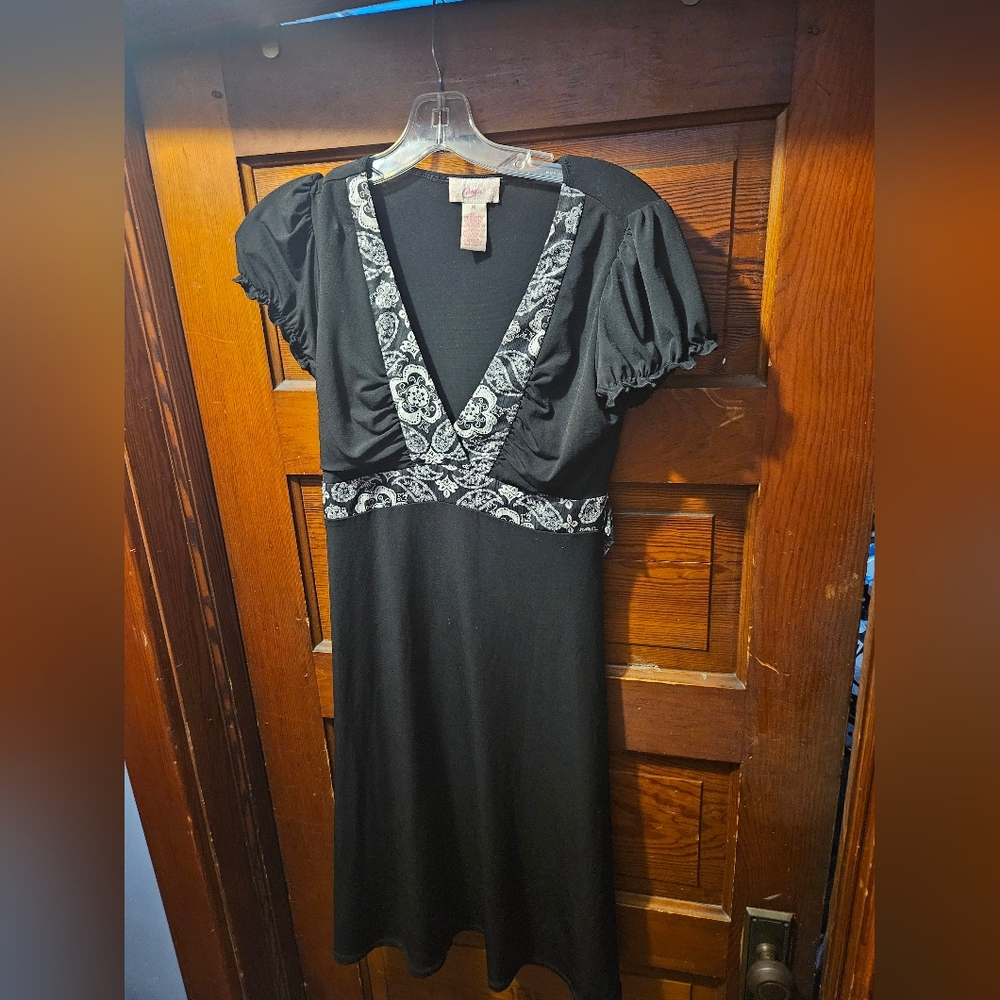 Y2K Juniors Candies XL Black And White Paisley Short Sleeve Dress